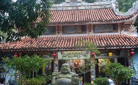Small Group Tour : Marble Mountains-Am Phu Cave – Monkey Mountain