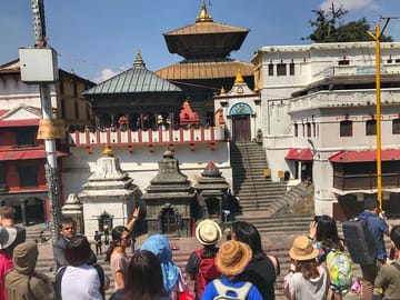 Half-Day Tour of Pashupatinath Temple and Boudhanath Stupa in Kathmandu