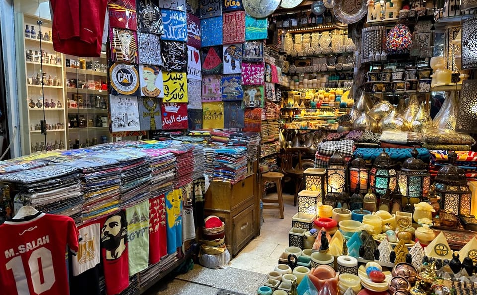 Giza Plateau Day Trip: Explore the Pyramids and Sphinx