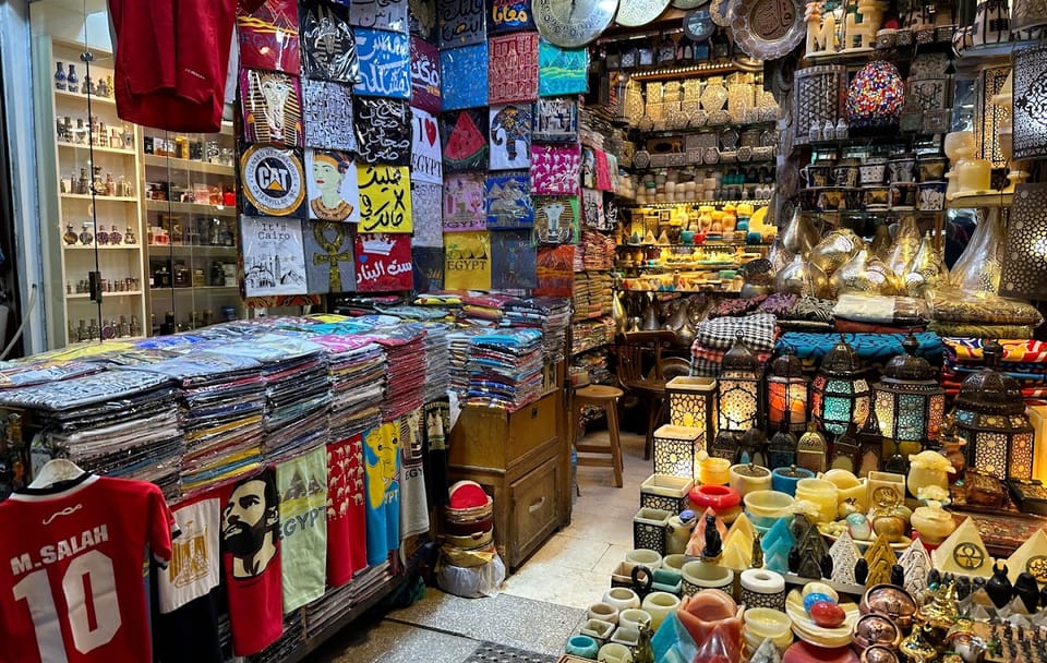 Giza Plateau Day Trip: Explore the Pyramids and Sphinx