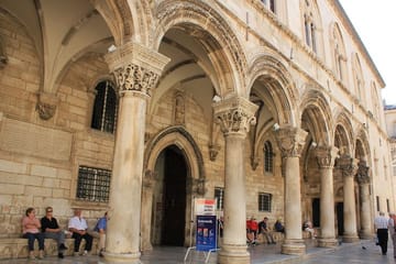 Dubrovnik Old Town Walking Tour with Local Guide