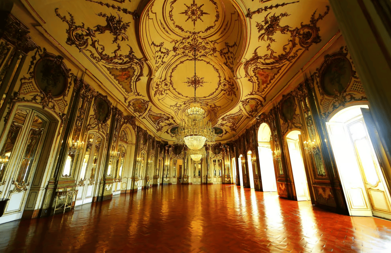 Sintra, Cascais & Óbidos Tour with Royal Palace of Queluz 8