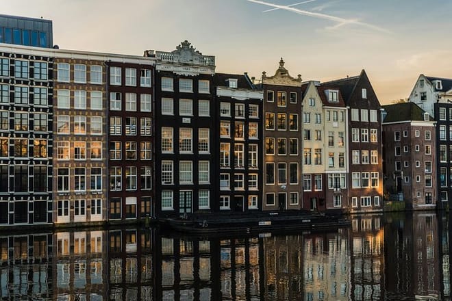 "Best of Amsterdam: Luxury Walking Tour + Boat + Museum" 4