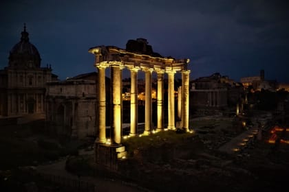Rome by Night City Bike Tour with Sunset and Twilight | Upgrade option available: Pizza Night