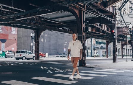 Professional Photo Shoot Tour in Toronto's Iconic Landmarks