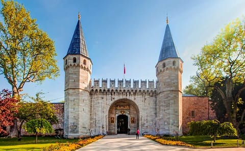 Istanbul Old City Tour with Lunch and Hotel Pickup