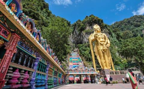 Private Cultural Tour of Batu Caves and Ramayana Caves