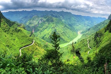 Four-Day Trekking Adventure in Hà Giang, Vietnam