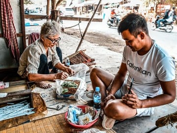 Morning Walking Tour of Local Life in Battambang