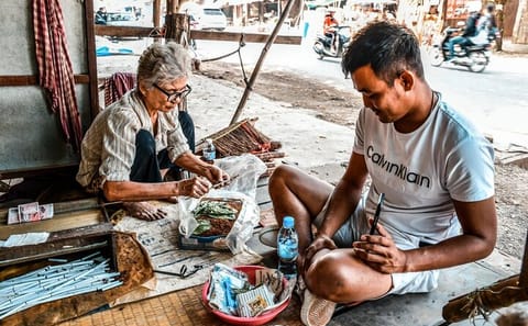 Morning Walking Tour of Local Life in Battambang