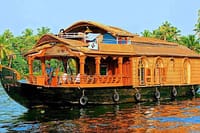 Backwaters of Kerala - Chuttibaaz.com