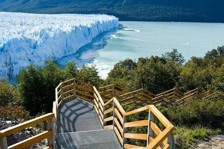 El Calafate Adventure: Explore Perito Moreno & Stunning Glaciers