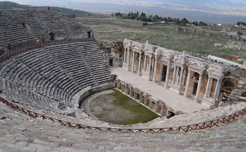 Full Day Pamukkale and Hierapolis Tour from Kuşadası