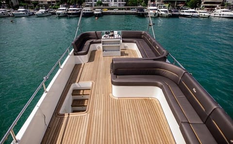 Private Luxury Yacht Tour of the Bosphorus in Istanbul