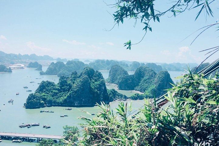 Shore Excursion: HA LONG CITY OF CULTURE & LANDSCAPE FROM HA LONG PORT