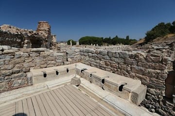SKIP-THE-LINE Ephesus & Wine Tasting Tour From Kusadasi Port