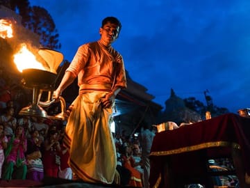 Pashupatinath Temple Evening Aarati Tour from Kathmandu