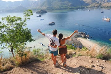 Luxury Multi-Day Sailing Tour in Labuan Bajo, Indonesia