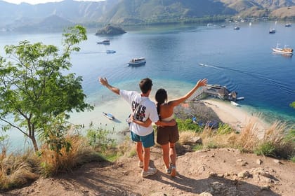 Labuan Bajo – Komodo multi day tour Using Luxury Pinishi Boat