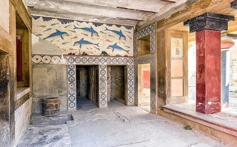 Knossos Palace and Lasithi Plateau Villages Tour in Crete