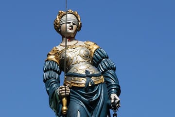Walking Tour of Bern's Historic Fountains and Legends