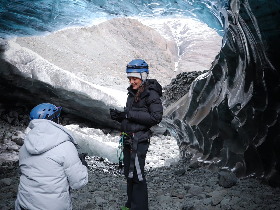 Private Elopment/Engagement Glacier Experience — Icarus Rising ehf
