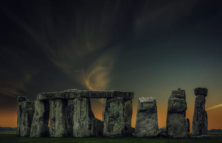 Day Tour to Stonehenge and Avebury from London
