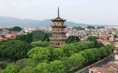 Two-Day Private Car Cultural Tour in Quanzhou, China