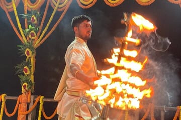 Cultural Tour of Varanasi and Sarnath with Evening Aarti