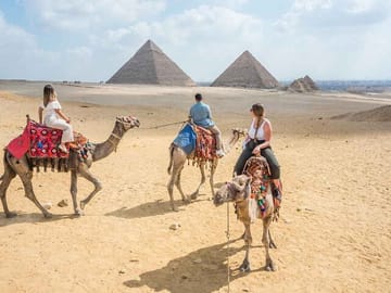 Private 4x4 Desert Safari and Camel Ride Tour from Cairo
