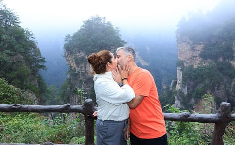 Private Tour of Zhangjiajie National Park and Glass Bridge