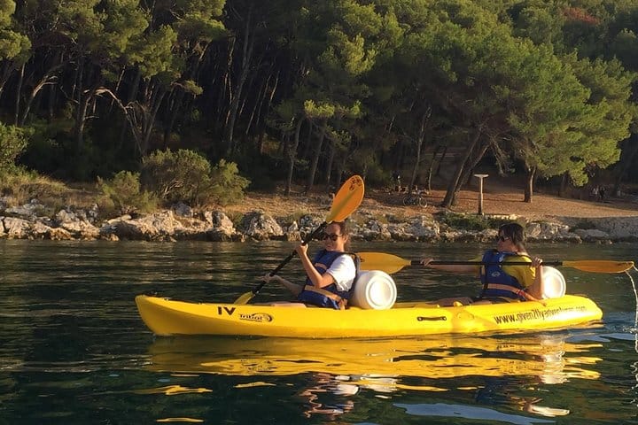 Sea Kayaking &amp; Snorkeling Tour in Split