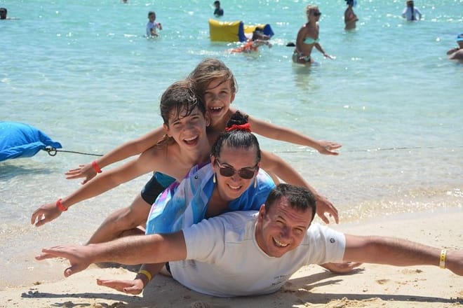 Speed Boat to Abo Munkar Island &amp; Water Sport Semi Private - Hurghada