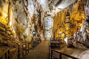 Halong Bay Day Trip with Scenic Cruise from Hanoi