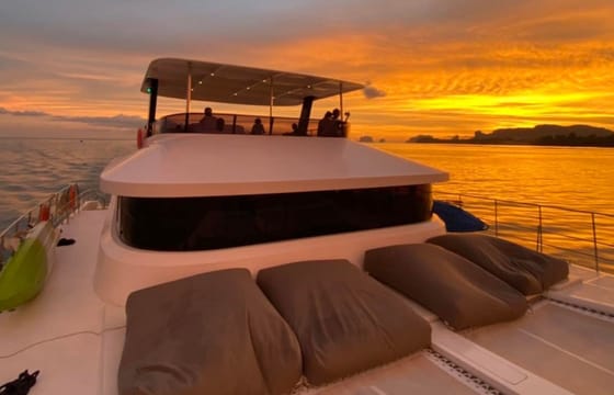 Phuket: James Bond Island Canoeing & Sunset Yacht Dinner