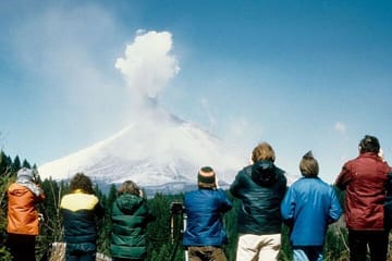Explore Mt Saint Helen from Seattle in a small group