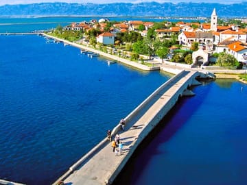 Nin and Zadar Shore Excursion: History and Beach Time
