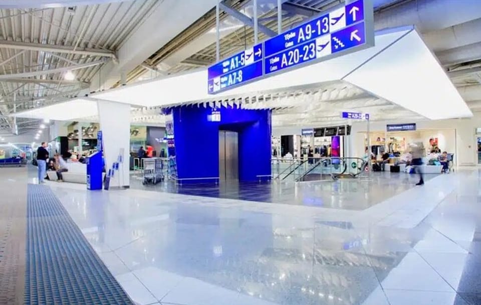 Private Airport Transfer Between Eleftherios Venizelos and Athens
