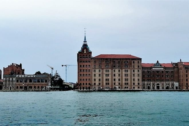 Hidden Venice: Off the Beaten Path Walk 6