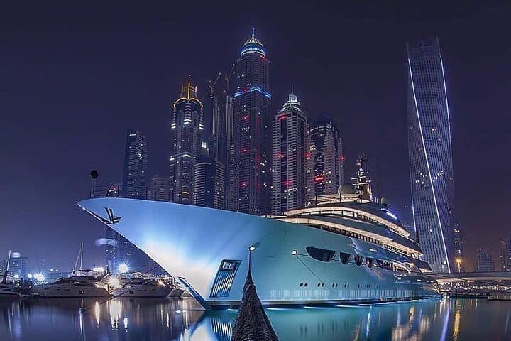 Dubai: Luxury Shared Yacht Tour with Breakfast or BBQ – Explore Iconic Dubai from the Sea