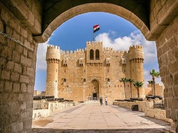 Alexandria Day Tour: Catacombs, Citadel & Library