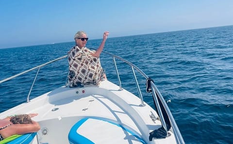 Snorkeling Tour to Daymaniat Island from Muscat