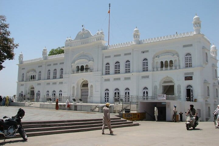 Anandpur Sahib Escapade: Discover Sikh Heritage from Chandigarh