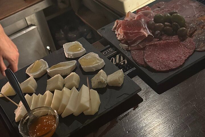 Evening Bites and Drinks Walk Eat and Sip Like a Local