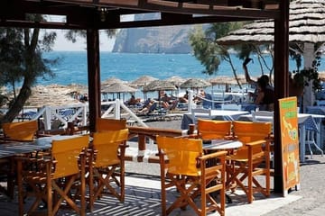 Private 4-Hour Cultural Tour of Pyrgos, Santorini