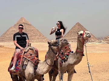 Private Half-Day Tour of Giza Pyramids and Sphinx in Cairo