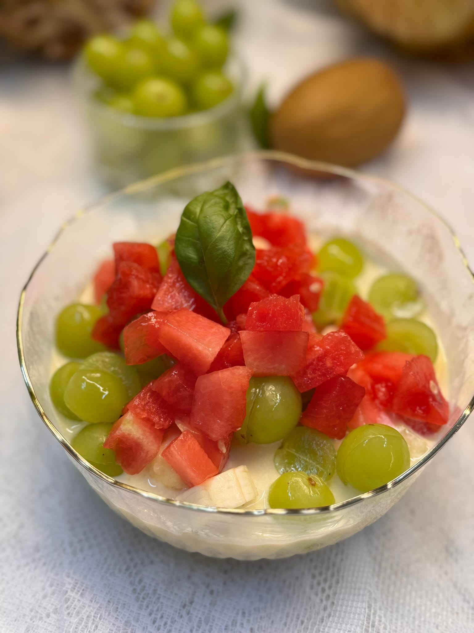 Creamy, fizzy, and deliciously dreamy: Watermelon, banana, melon, Korean melon & shine musket. And our secret sparkling drink blend. 