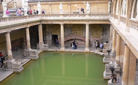 Private Tour of Stonehenge, Roman Baths & Salisbury Cathedral