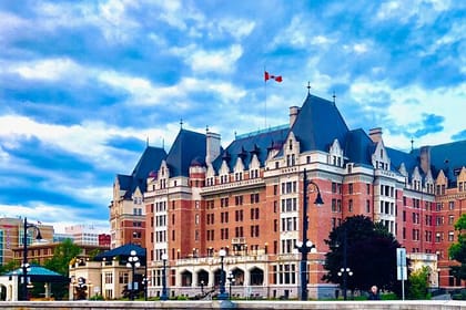 Vancouver 3 Days Budget Tour With Victoria & Whistler