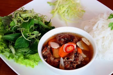 Hanoi Street Food Walking Tour with Local Culinary Guide